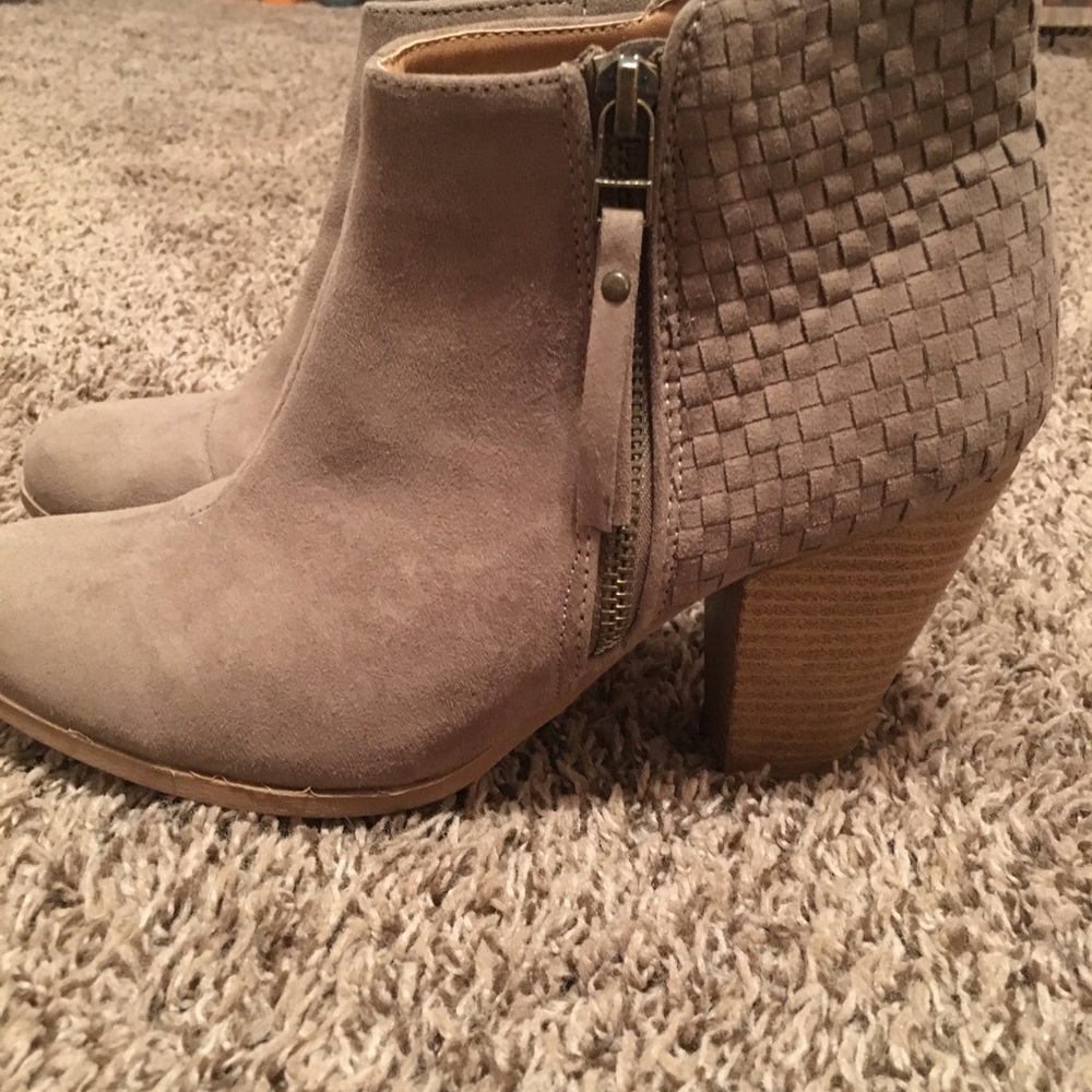 Booties - Picture 3 of 5